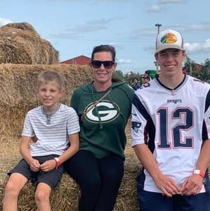 Meet your Posher, Holly